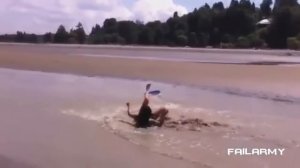 Самые смешные падения девушек.......Просто Жесть..)))