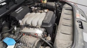 Audi Q7 4L jump start by A6 C5. Прикуриваем Audi Q7 4.2 от Audi A6 2.8. Engine sound.