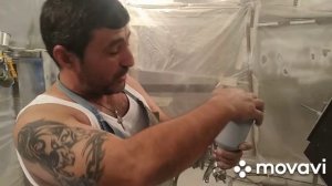 Как правильно перекрасить красную дверь в белый цвет?!