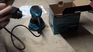 Эксцентриковая шлифмашина Makita BO 5031