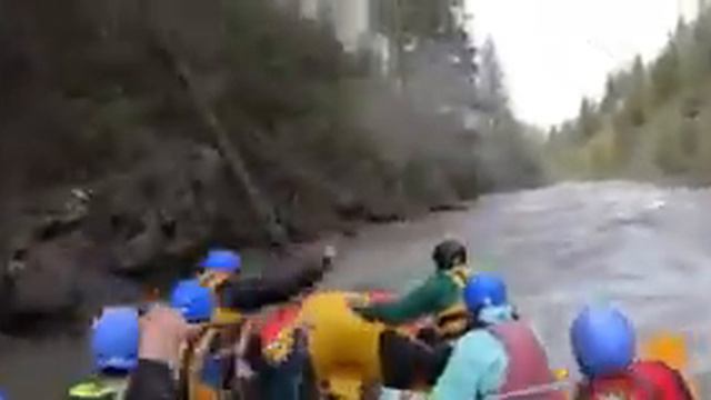 Рафтинг на реке Черный Черемош в туре Карпаты из Одессы