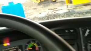 Краткий обзор кабины Mercedes Actros 4140. Самосвал !