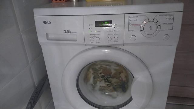 LG - стирка подушки на программе Синтетика 40° смотреть онлайн