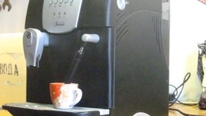 Неисправна помпа кофемашины Saeco Incanto