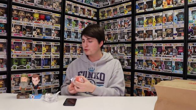 Thrift Store Funko Pop Hunting 2 | Surprise Grail! смотреть онлайн
