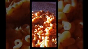 Как правильно есть макароны?