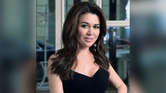 Анастасию Заворотнюк пришлось успокаивать смотреть онлайн