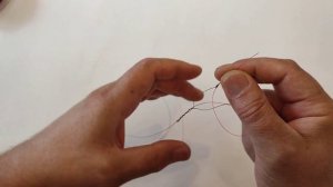 Шикарный способ соединить плетенку с флюрокарбоновым поводком #соединитьлескусошнуром #узел #рыбалк
