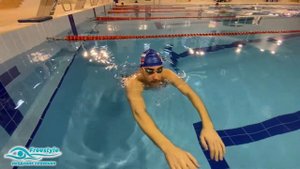 Как поймать правильный ритм дыхания и перестать бояться дна | Александр Романов - Академия плавания