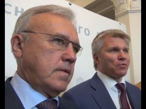 Пресс-брифинг Павла Колобкова и Александра Усса в Красноярске
