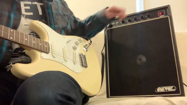 1977 Univox U65RD Solid State Guitar Amp 1x12 “Clipping” Distortion & Reverb Effects MIJ Japan смотреть онлайн