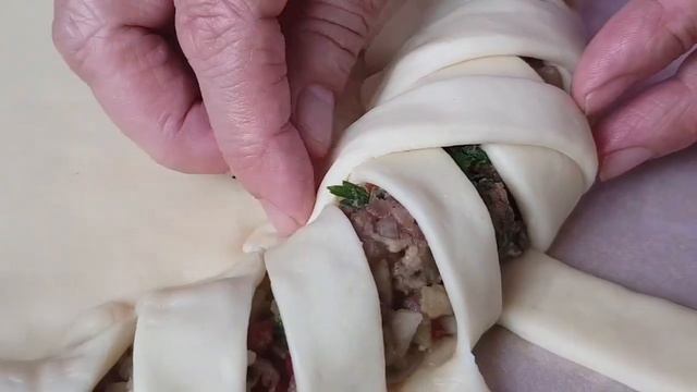 АВТОРСКАЯ  РАБОТА///ПИРОГ  С  КОРОНОЙ///КРАСИВОЙ  КОСИЧКОЙ///ПРЕКРАСНОЙ  НАЧИНКОЙ ///--КАК  СДЕЛАТЬ