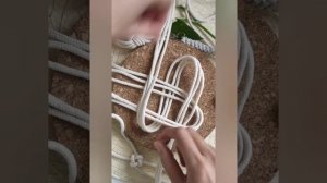 Как сплести "Китайский узел" Lotus knot