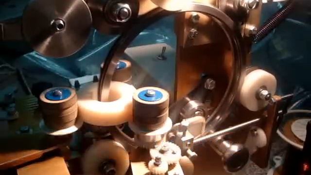 Станок для тороидальной намотки СНТ-0,315Р смотреть онлайн