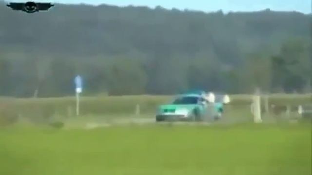 На скорости 300км ч мимо ДПС смотреть онлайн