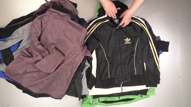 Лот 984 Ветровки спорт крем+экстра (8,6 кг, 20 шт, 10000 руб, 500 руб шт) смотреть онлайн