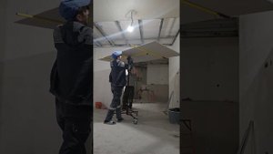 Ремонт Сталинка часть 4.Монтаж потолков ГКЛ,работа с подъёмником Премос Т/Б.
