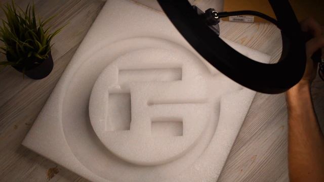 Кольцевые Светодиодные Лампы Для Фотосъемки с Телефона со Штативом смотреть онлайн