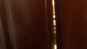 засыпает на горшке