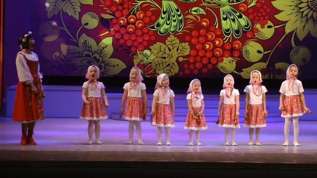 Ансамбль "Ярмарка" - Мы матрёшки (младшая группа) 1 октября 2021 год. смотреть онлайн