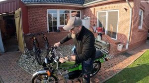 Kreidler RMC aus dem Winterschlaf holen | Springt sie an ??? | Versicherungskennzeichen geklebt ???