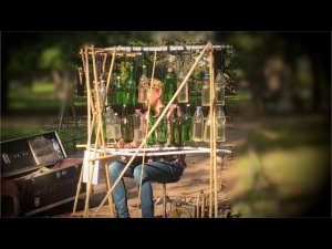 Музыка ИЗ БУТЫЛОК - ТАЛАНТ возле метро | Такого вы ещё не видели