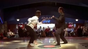 Ума Турман и Джон Траволта танец! Rus