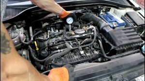 Замена свечей зажигания на Skoda Octavia 1,8 турбо Шкода Октавия 2013 года