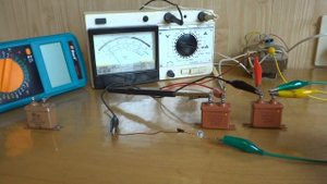 ДЕЛИТЕЛЬ НАПРЯЖЕНИЯ КОНДЕНСАТОРНЫЙ