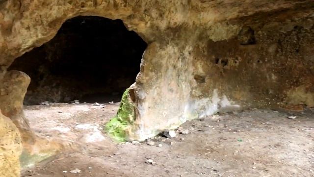 Бакла́ - пещерный город - Крым смотреть онлайн