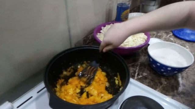Тушеная капуста  с рисом! Очень вкусно и полезно!