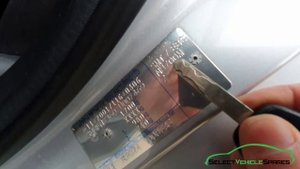 HONDA CIVIC MK8 2006-2012 - How To Locate VIN Plate Chassis Number & Engine / Paint Code Location