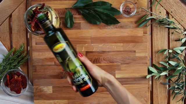 Сыр в оливковом масле Экстра Вирджин [Рецепты от Iberica] смотреть онлайн