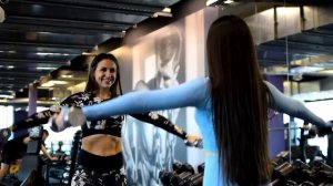 ДО СЛЁЗ... Песня МАМИНА ДОЧКА/Мама сделала СЮРПРИЗ дочке на День Рождение/Вика Виннер