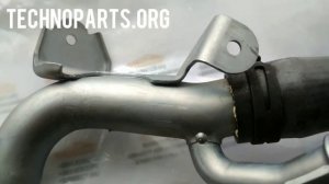 Патрубок системы охлаждения Renault 8201128904