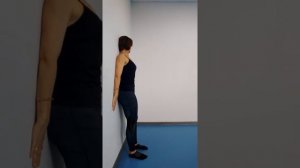 Домашняя тренировка у стены.