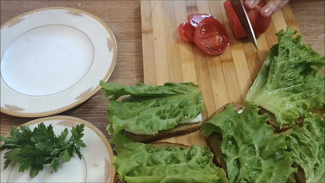 Бутерброды с брынзой и овощами БУТЕРБРОДЫ НА КАЖДЫЙ ДЕНЬ