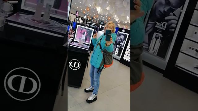 Поздравление с 8 Марта 2023🌹🌹🌹 смотреть онлайн