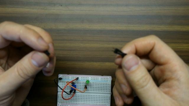 Переменный резистор (потенциометр). Обзор, управление, подключение к Ардуино. смотреть онлайн