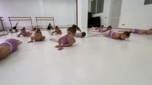 Урок contemporary (6-7 лет)