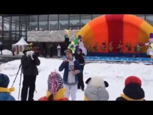 Музыкант Alex-ike в поддержку Фонда "Подсолнух" на Арт-битве снеговиков