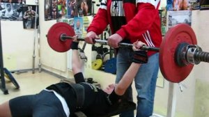 Наташа Ткачук жим 45, 47,5, 50 кг. Подготовка к первенству Беларуси.