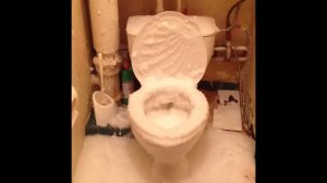 Фонтан из туалета