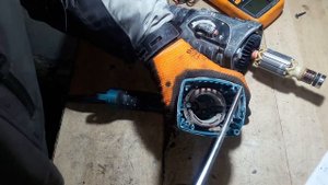 Перфоратор Makita 2470  не включается - РЕМОНТ