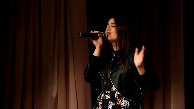 Ваня (Тина Кузнецова) исполняет Лиана Коршина. Классно поёт. Клип - Mariarti Studio.