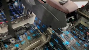 Geely Monjaro (Джили Монжаро) обзор штатной шумозащиты и установка шумоизоляционных материалов СГМ.