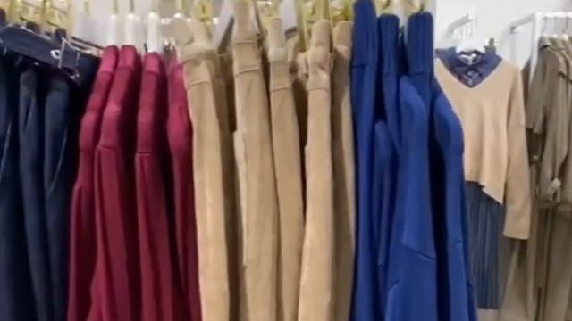 Торговое оборудование для магазина женской одежды. Изготовление и выезд на монтаж.