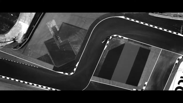 DH X RENAULT F1 смотреть онлайн