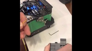 Сварщик оптоволокна со стажем 27 лет. Как надо варить, а не ломать.