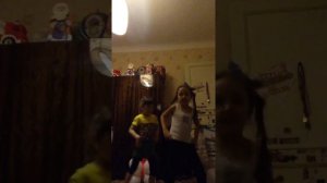 Танец энергия ! Лыжи Санки шапки ушанки